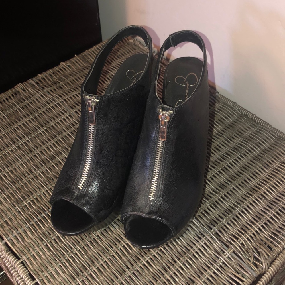 Black wedge heels